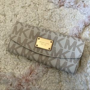 Michael Kors Logo Leather Wallet
